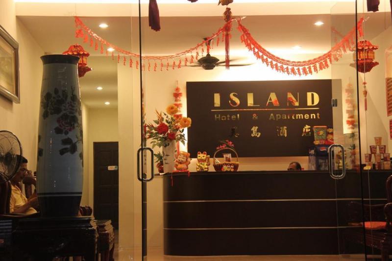 Oyo 44078 The Island Hotel Kampong Pasir Bogak Екстериор снимка